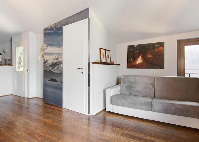Bernhouse Semesterbostad